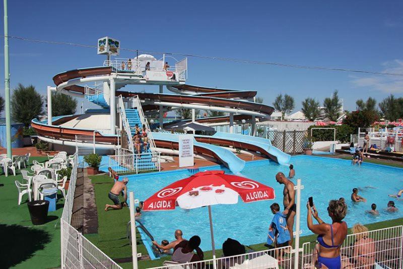 Hotel Morena Riccione Centrale Zewnętrze zdjęcie