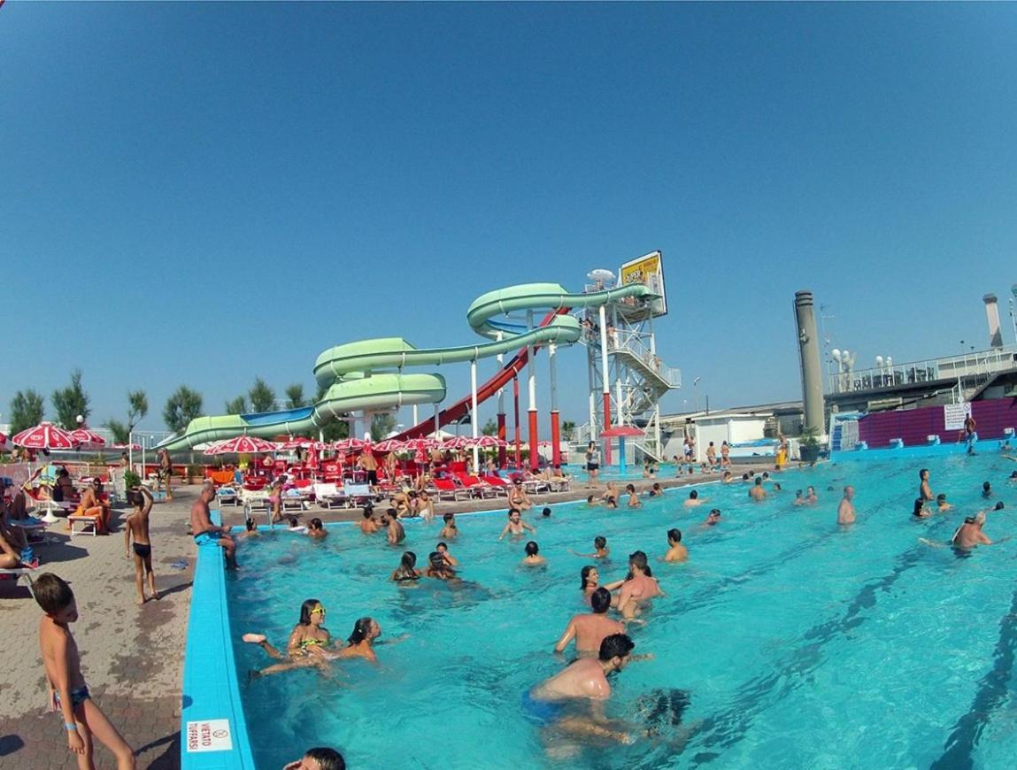 Hotel Morena Riccione Centrale Zewnętrze zdjęcie