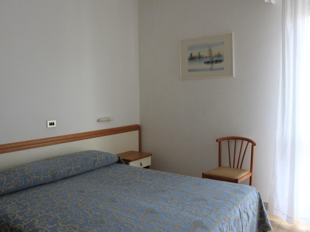 Hotel Morena Riccione Centrale Pokój zdjęcie