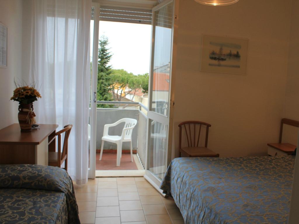Hotel Morena Riccione Centrale Pokój zdjęcie