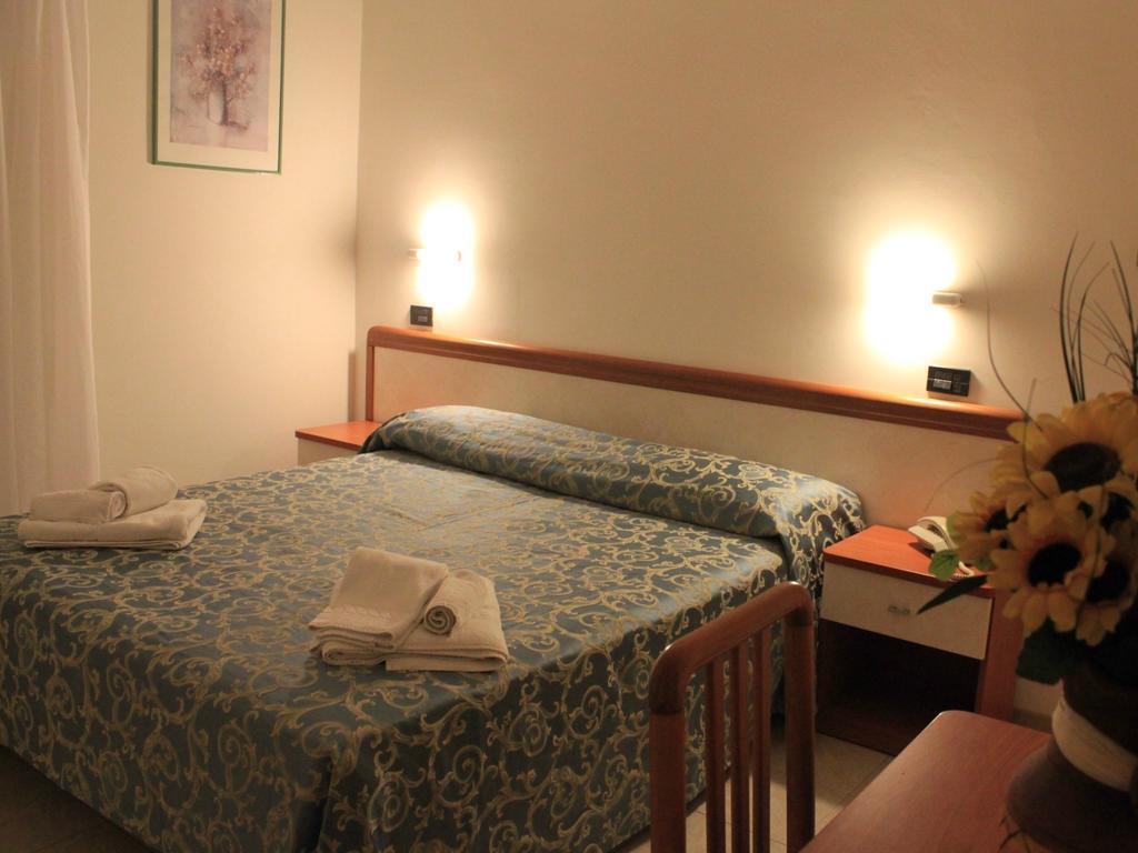 Hotel Morena Riccione Centrale Pokój zdjęcie